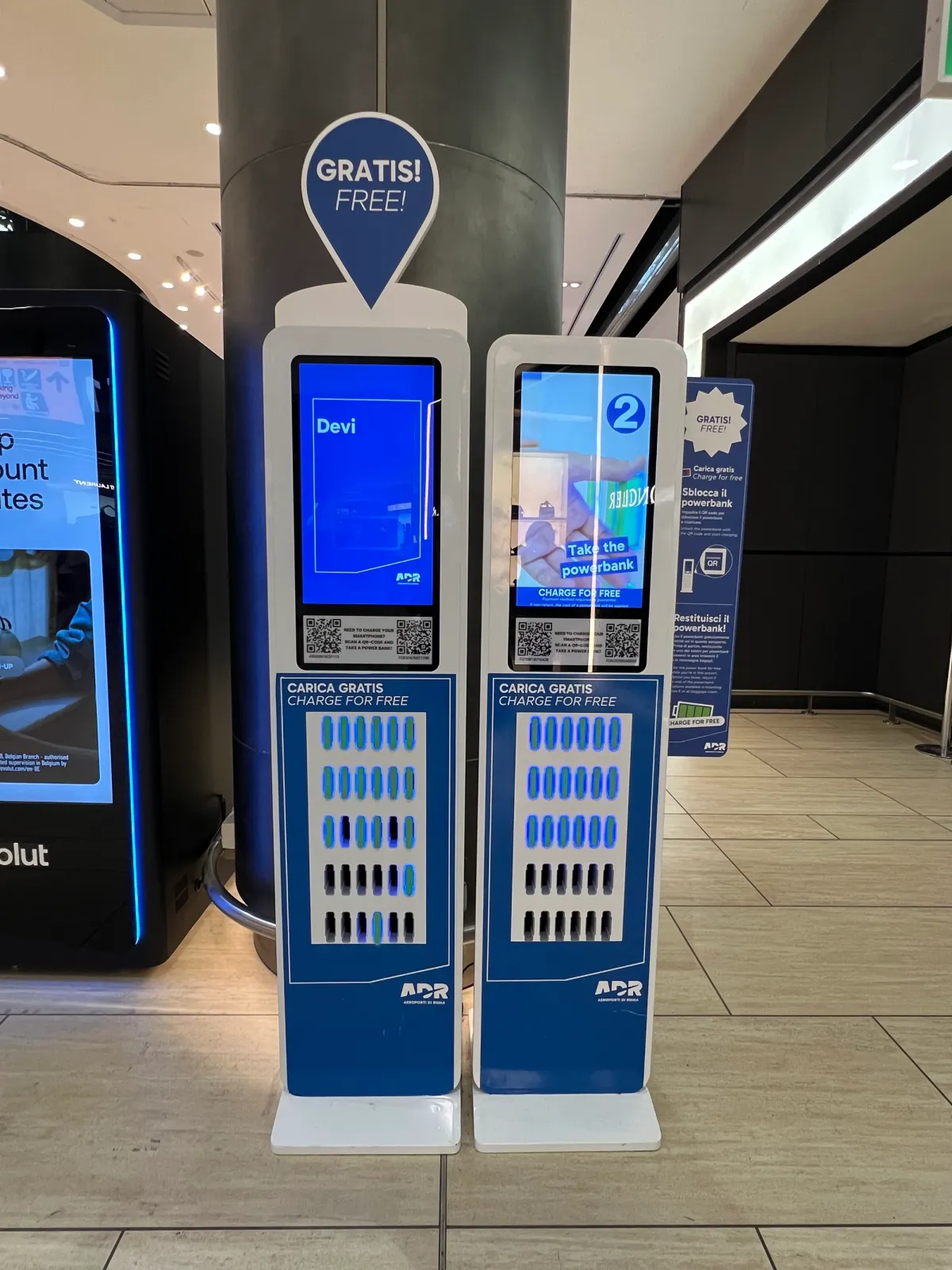 Phone charger kiosks at FCO